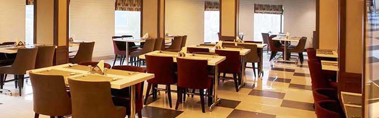 me_9_dining_banner.jpg